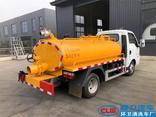 蓝牌东风途逸（2方）吸粪车